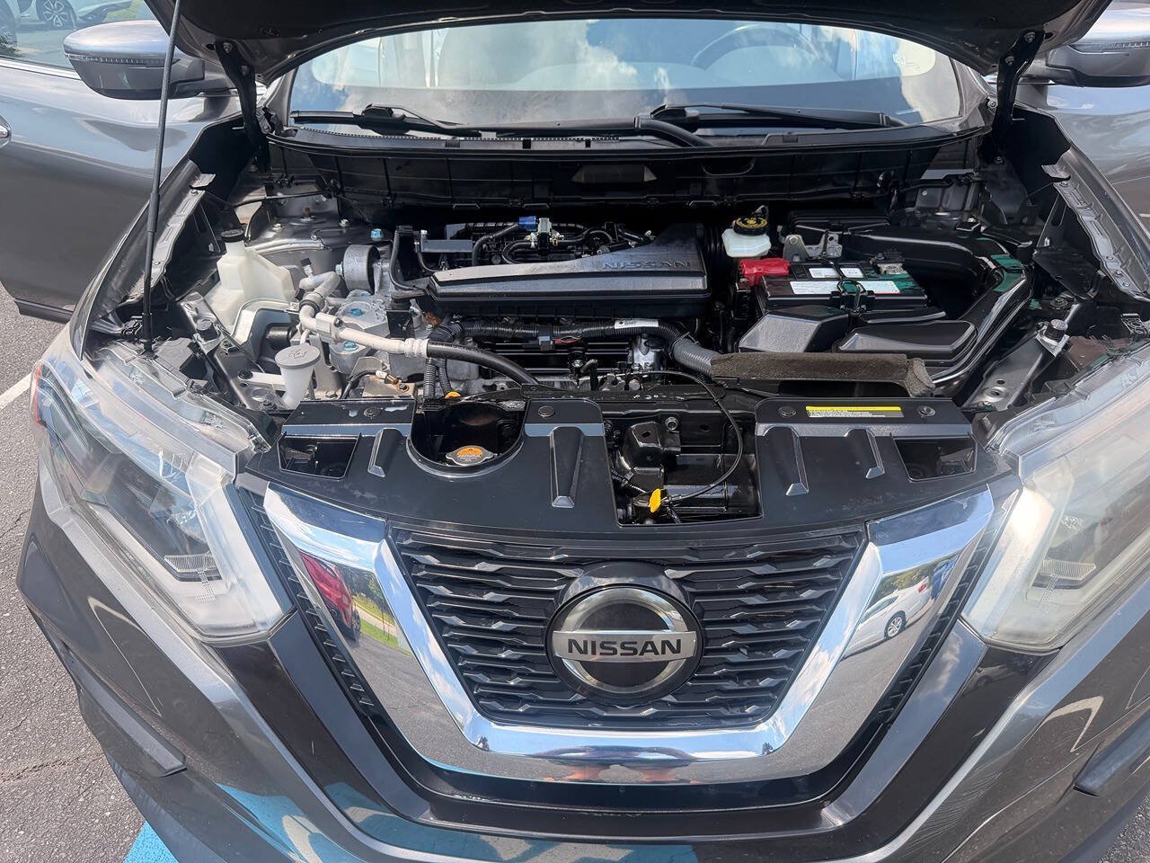 Used 2019 Nissan Rogue S w/ Special Edition Package FWD image 20