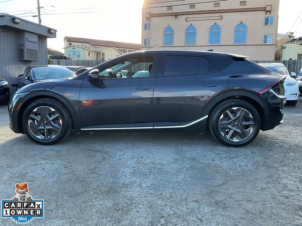 Used 2025 Kia EV6 Light w/ Light LR Technology Package image 6