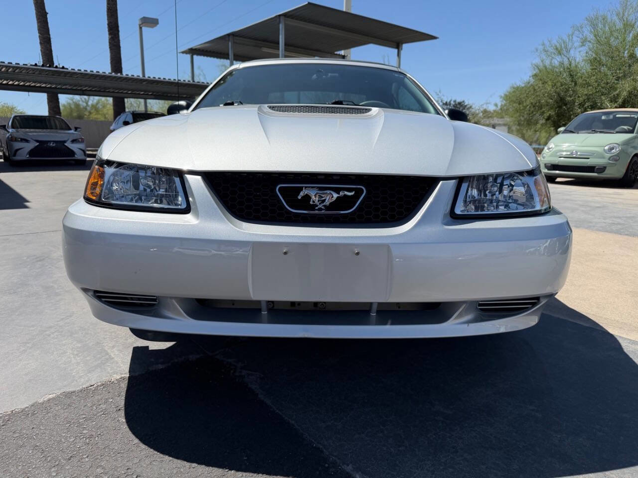 Used 2000 Ford Mustang Convertible RWD image 5