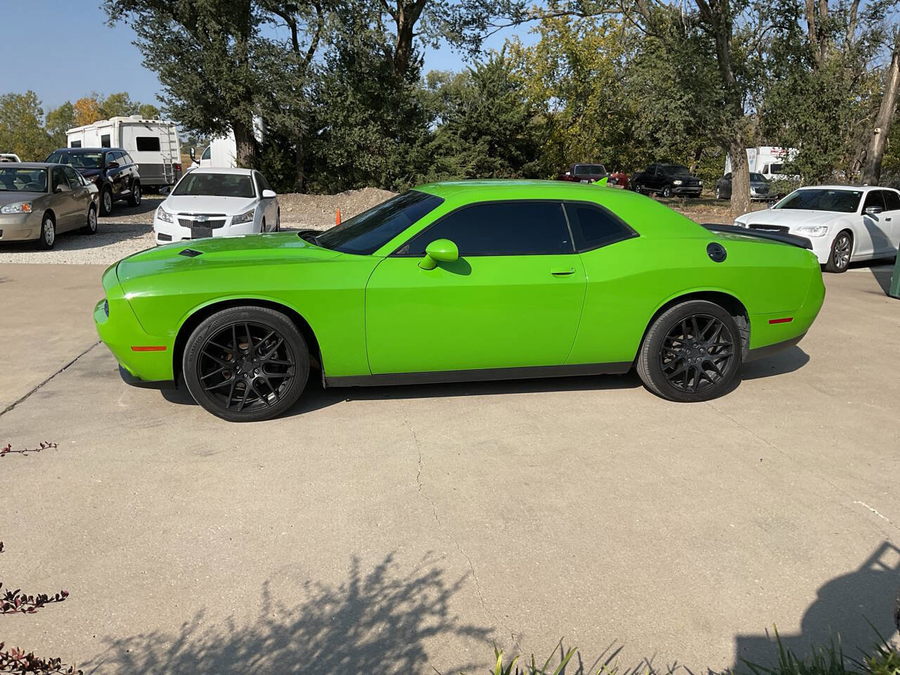 Used 2017 Dodge Challenger SXT w/ Driver Convenience Group image 6