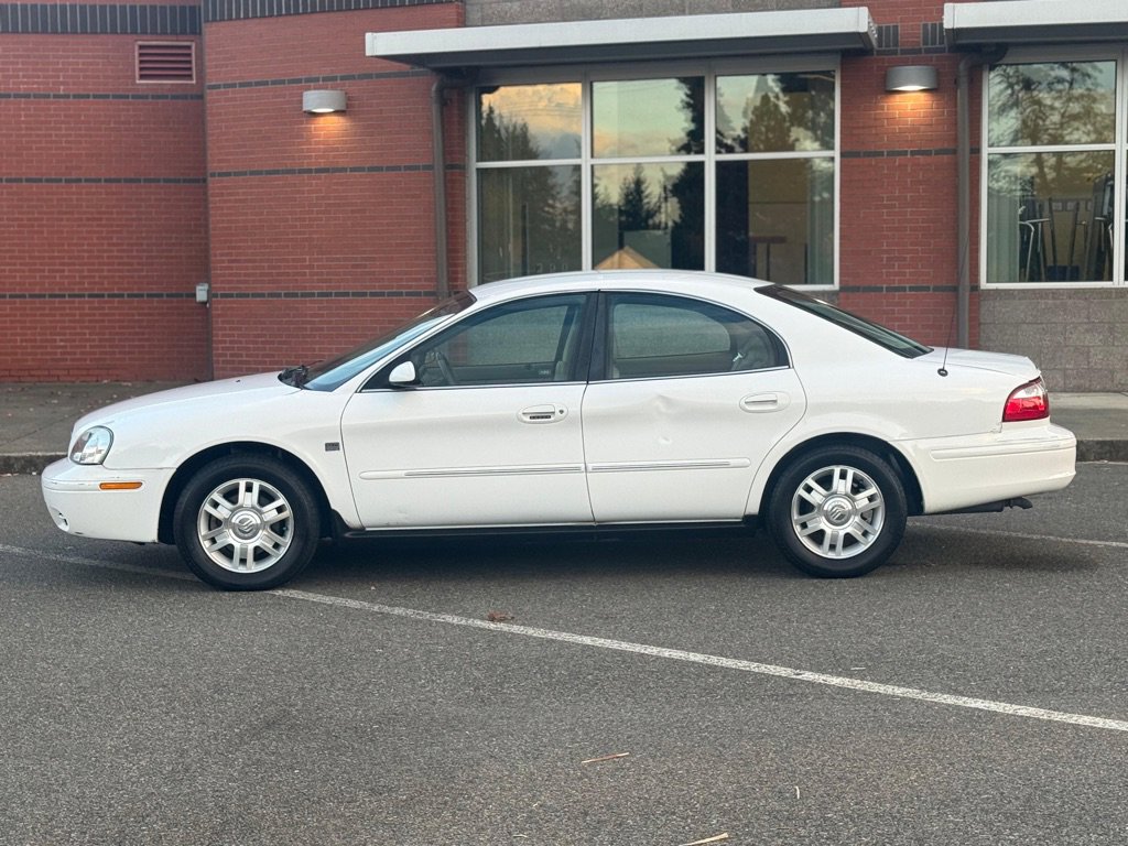 Used 2005 Mercury Sable LS FWD image 4
