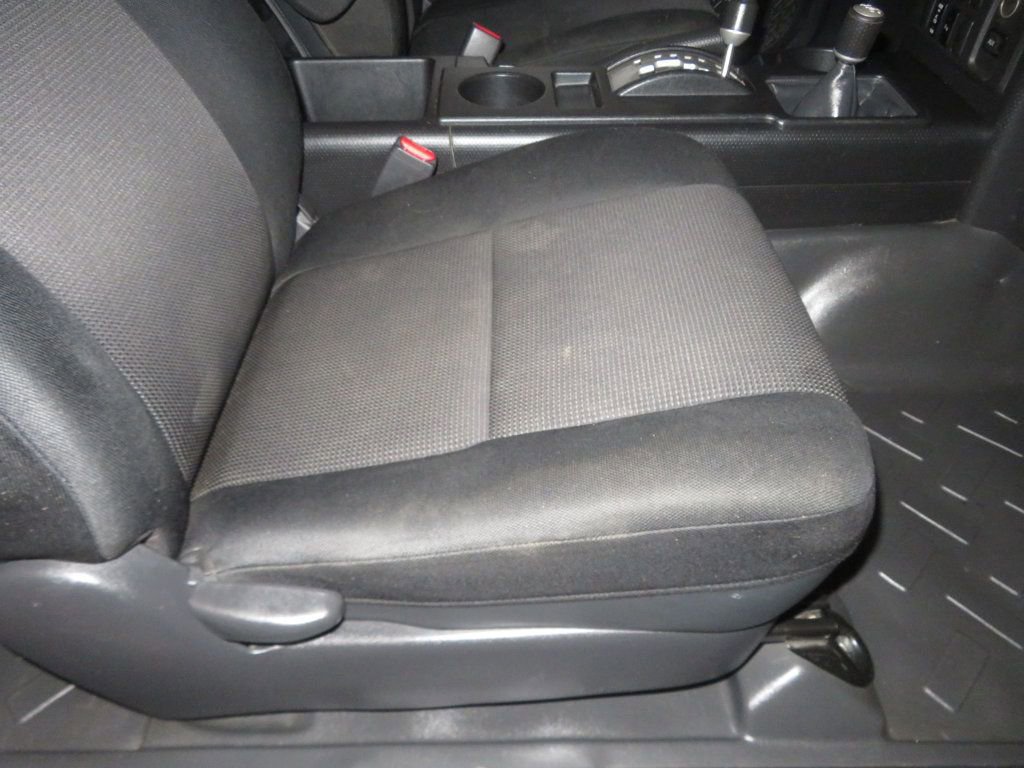 Used 2007 Toyota FJ Cruiser 4WD image 30