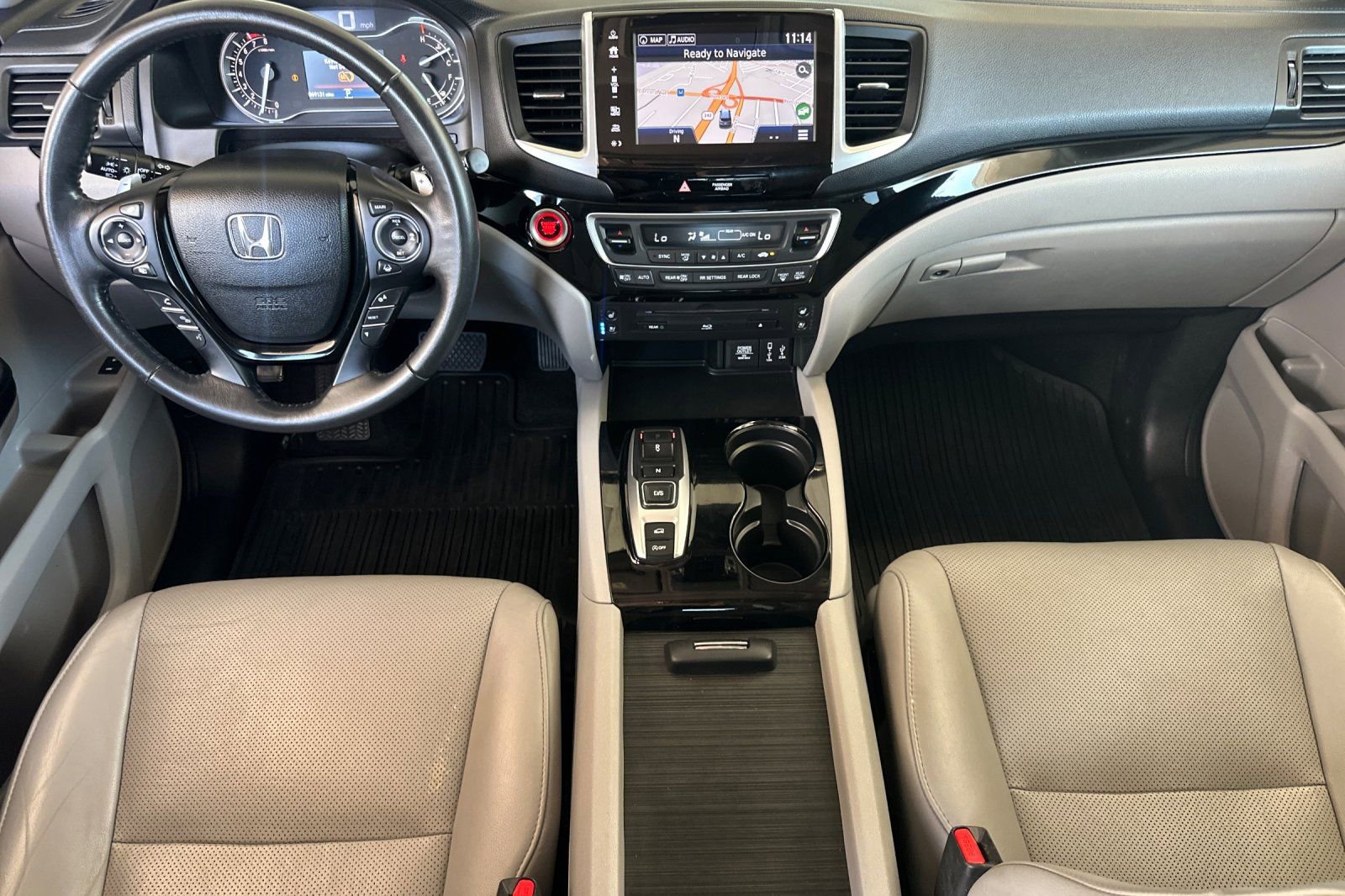 Used 2017 Honda Pilot Elite image 10