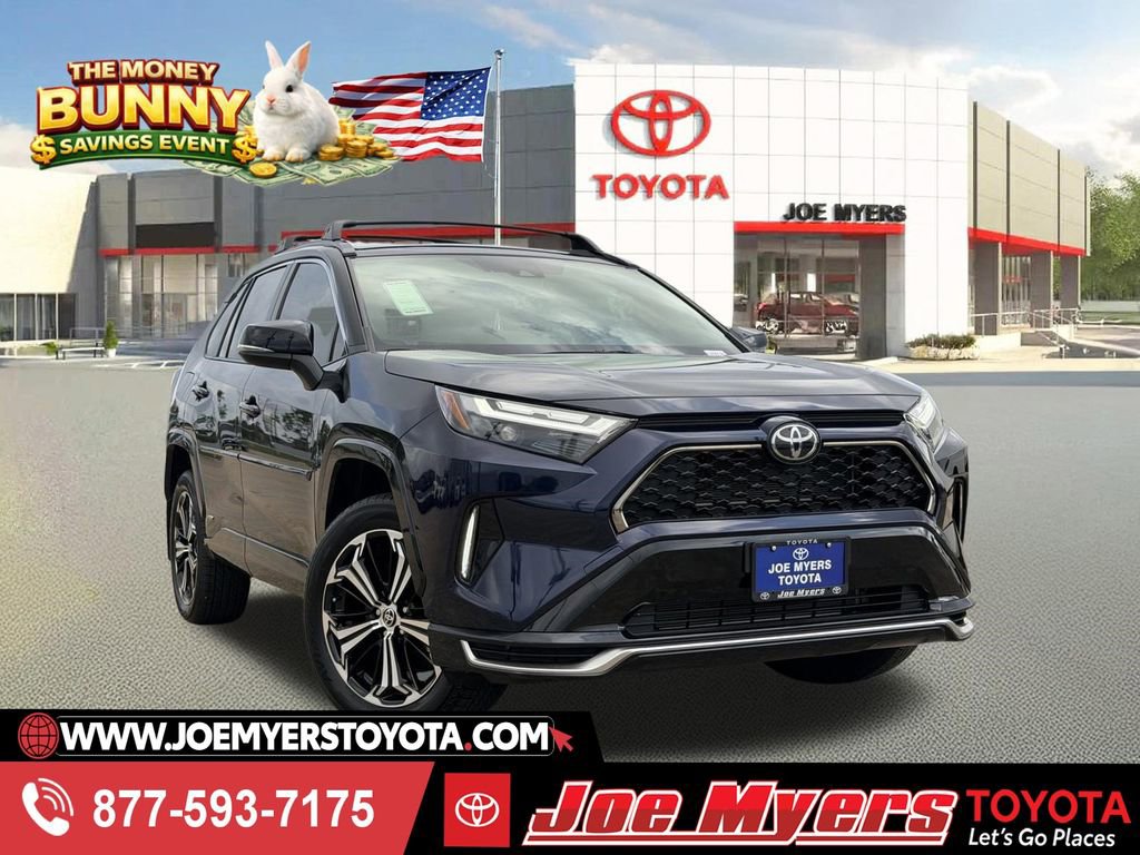 Certified 2025 Toyota RAV4 XSE AWD/4WD image 1