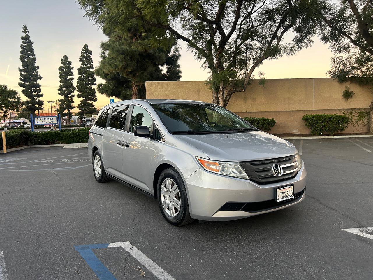 Used 2012 Honda Odyssey LX image 21