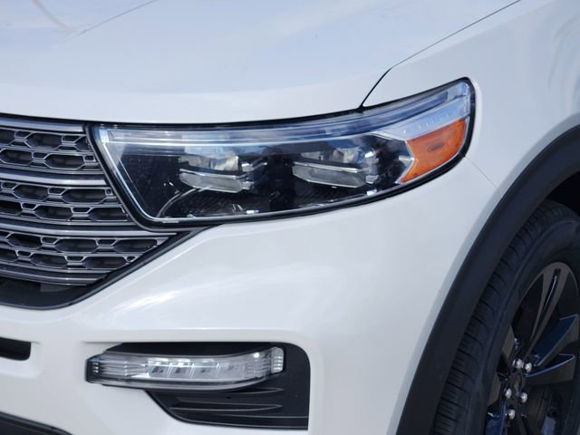 Used 2023 Ford Explorer XLT w/ Equipment Group 202A image 8