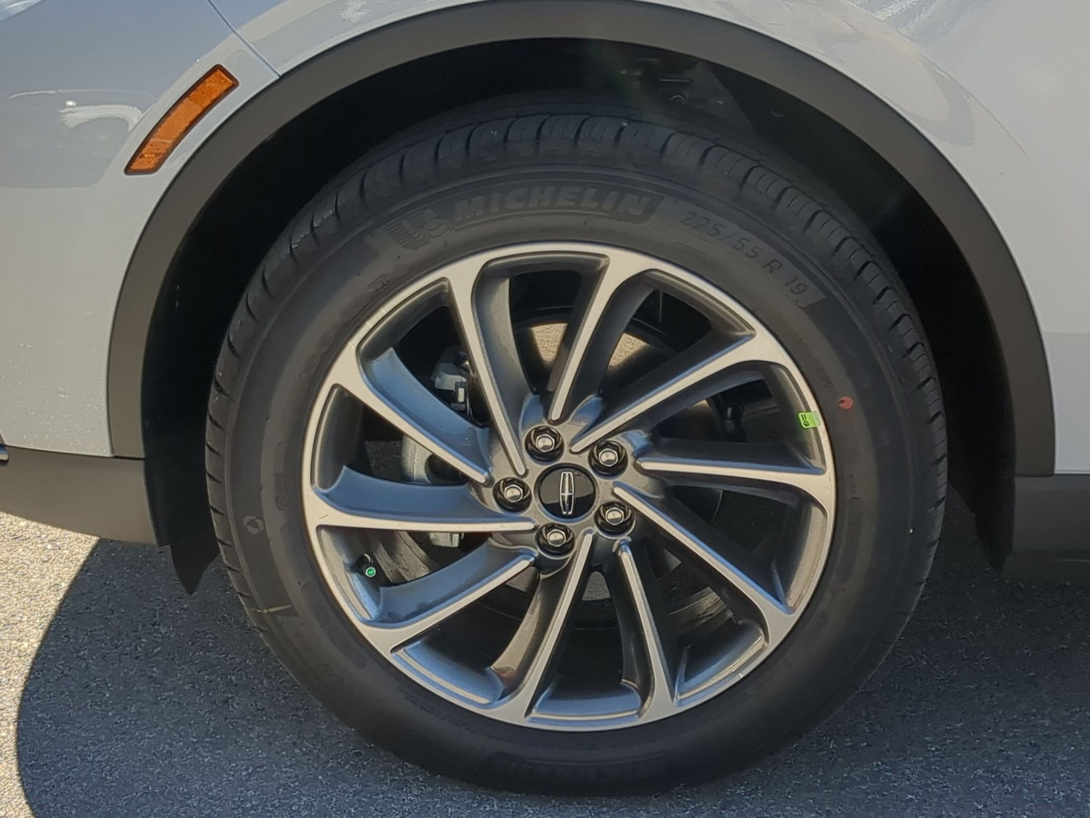 New 2026 Lincoln Corsair Premiere image 9