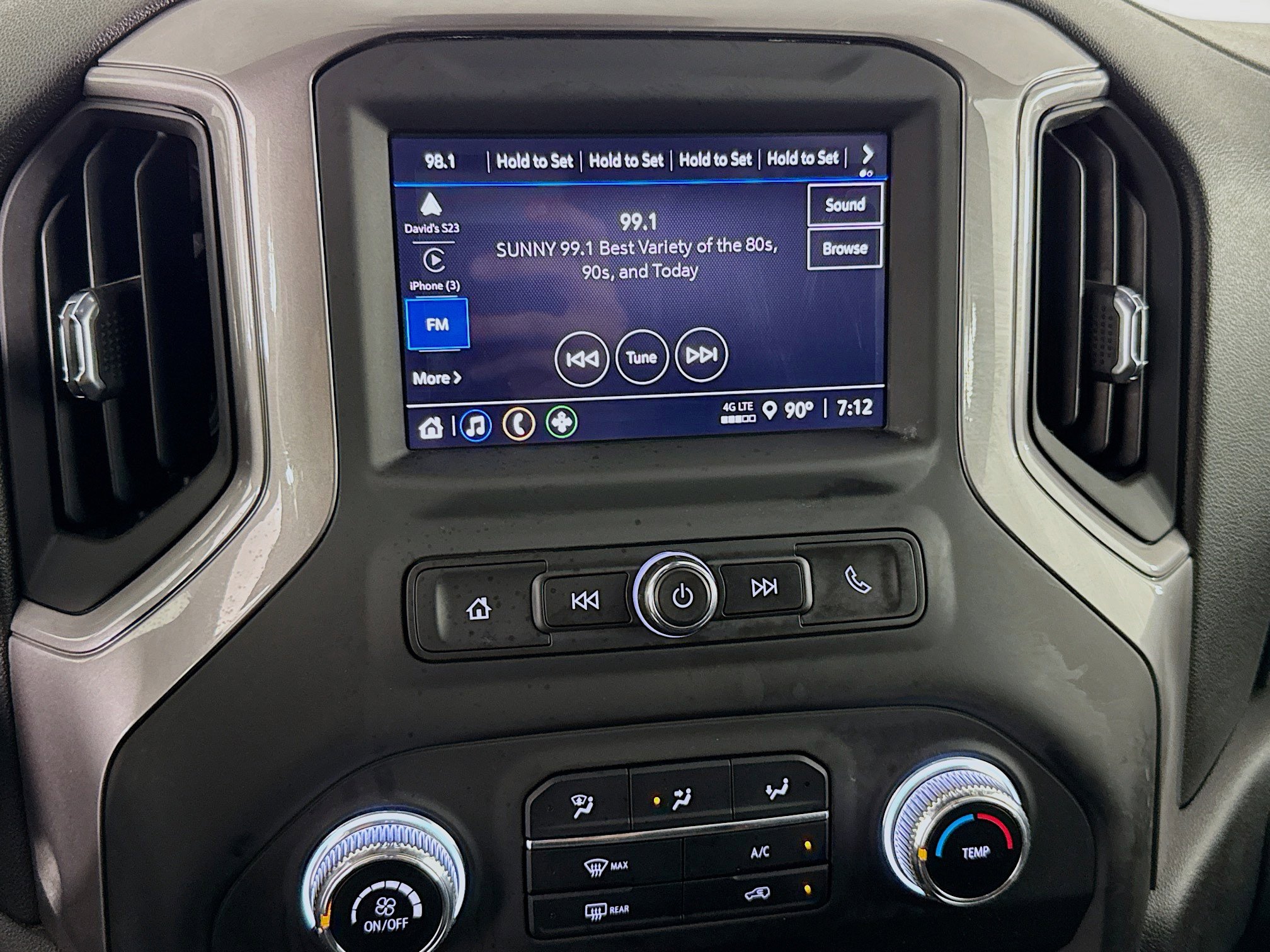 Used 2024 GMC Sierra 2500 Pro w/ Convenience Package image 16