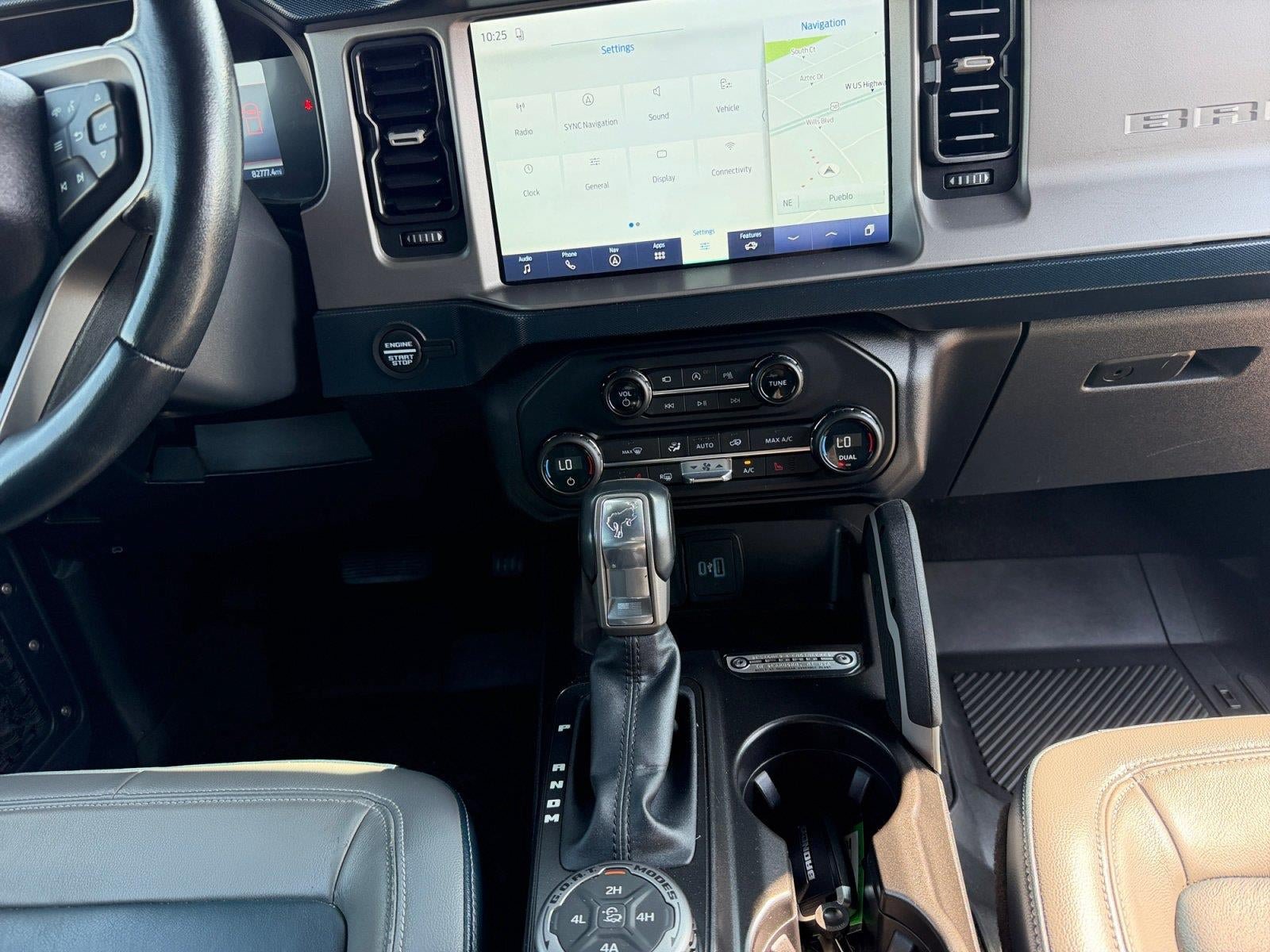 Used 2021 Ford Bronco Outer Banks AWD/4WD image 13