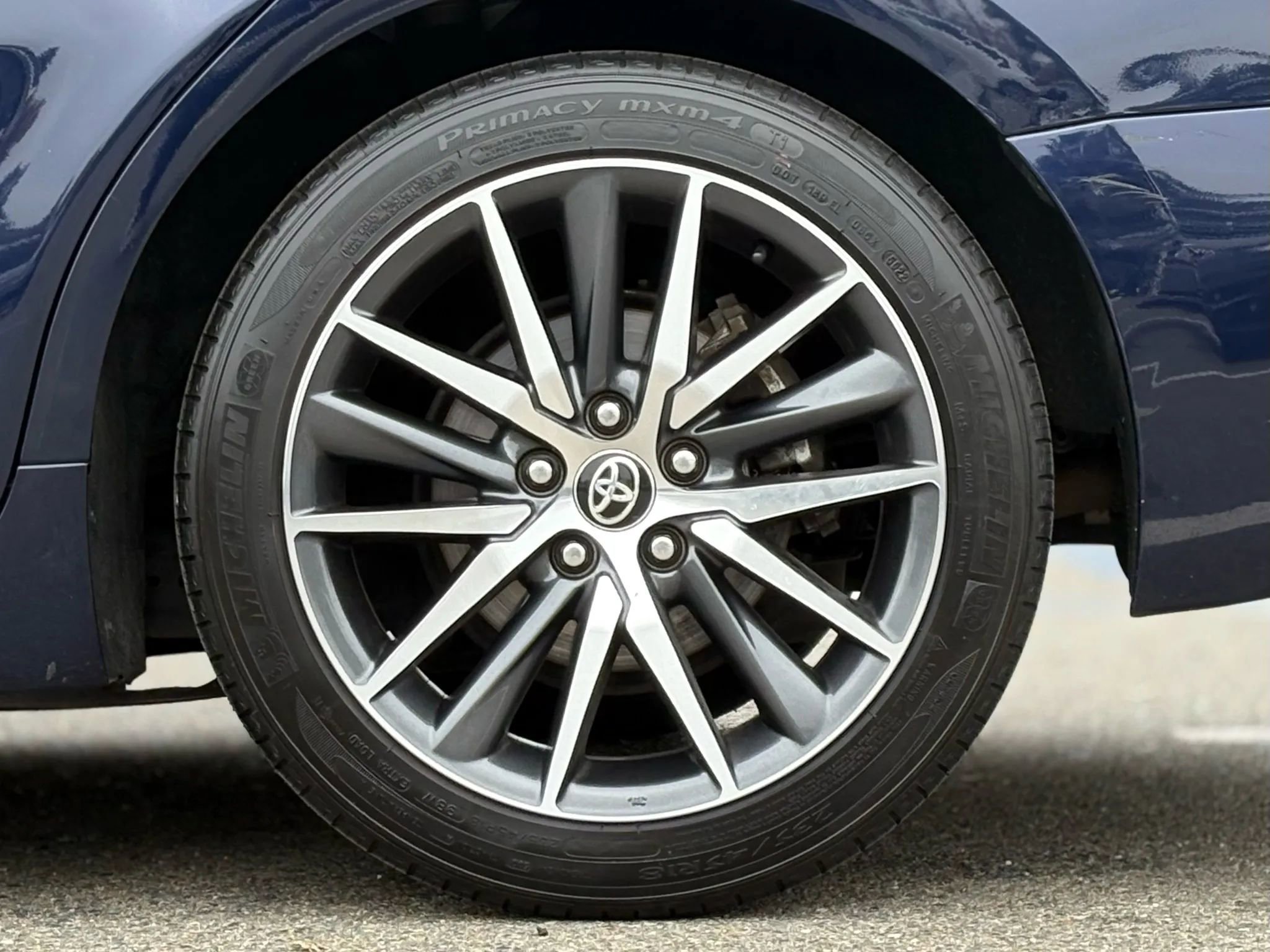 Used 2021 Toyota Camry XSE w/ Carpet Mat Package (TMS) image 30