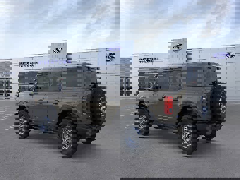 New 2025 Ford Bronco 4-Door image 4
