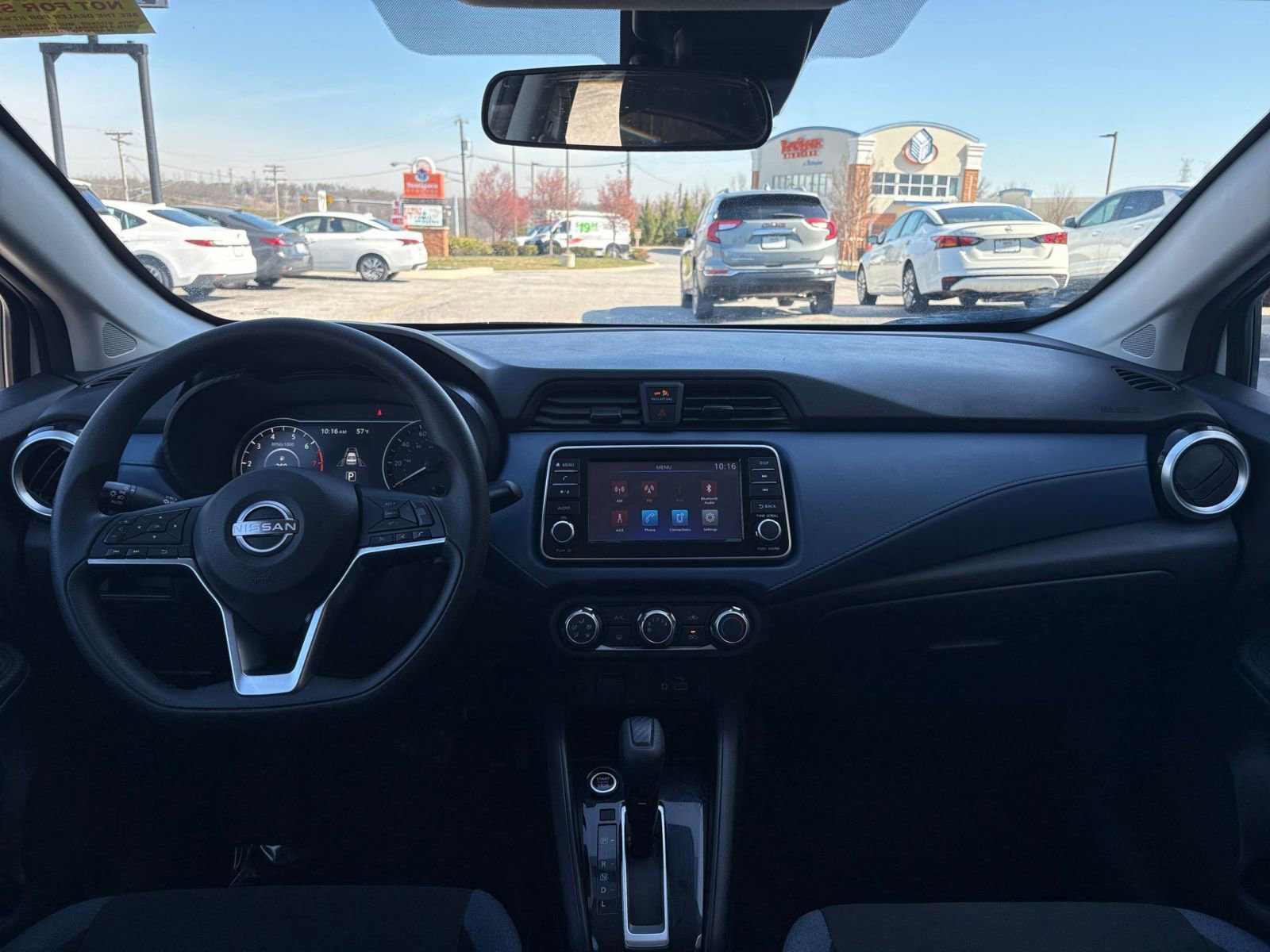 Used 2025 Nissan Versa SV image 31