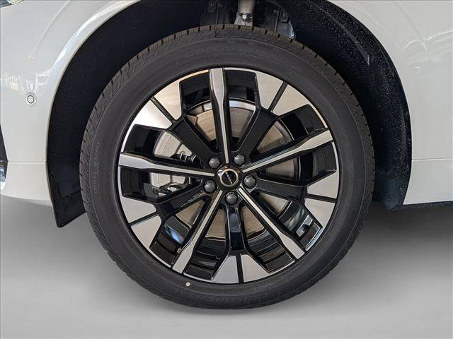 New 2026 Volvo XC60 T8 Plus w/ Climate Package PRO AWD/4WD image 10