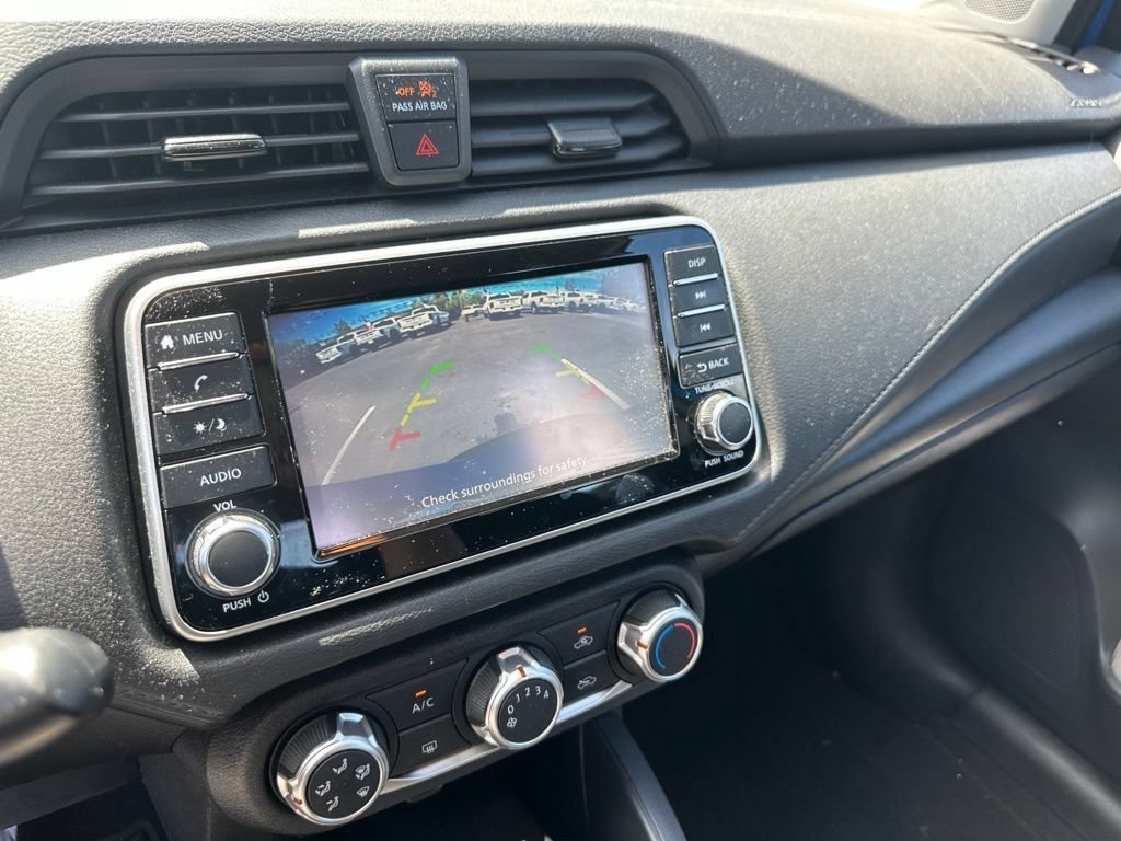 Used 2021 Nissan Versa S FWD image 2