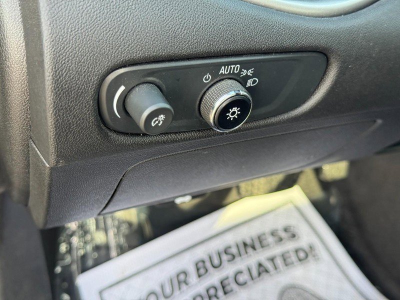 Used 2023 Chevrolet Malibu LT image 17