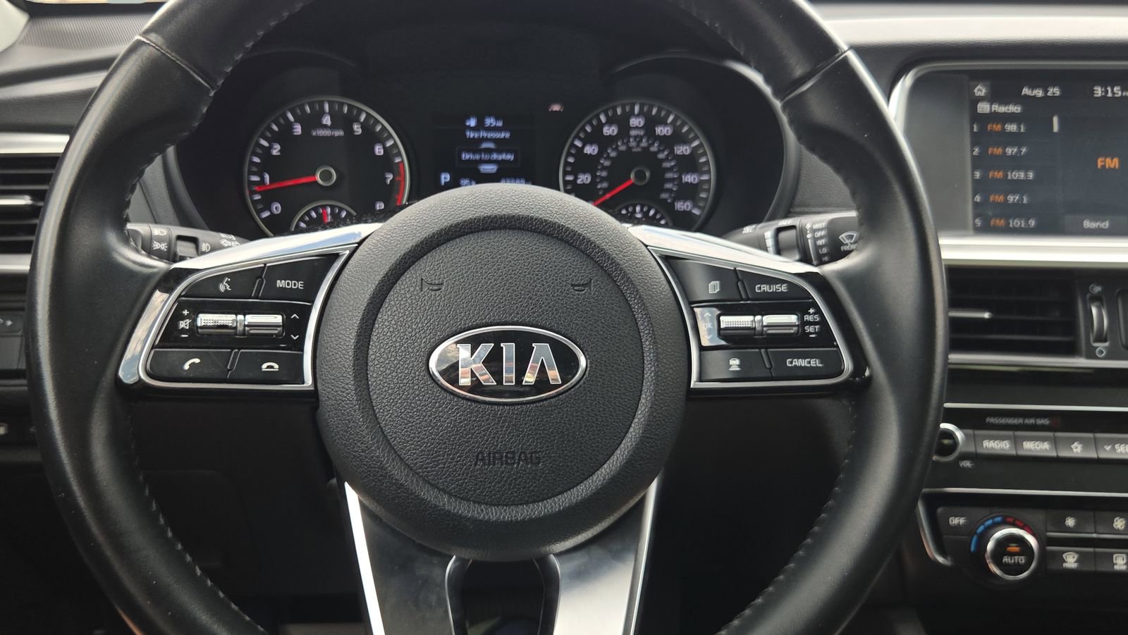 Used 2019 Kia Optima EX image 11
