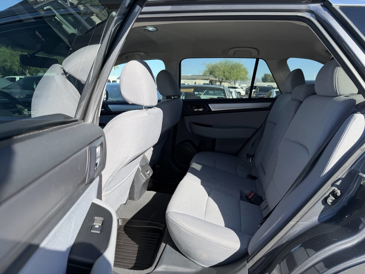 Used 2018 Subaru Outback 2.5i Premium image 26