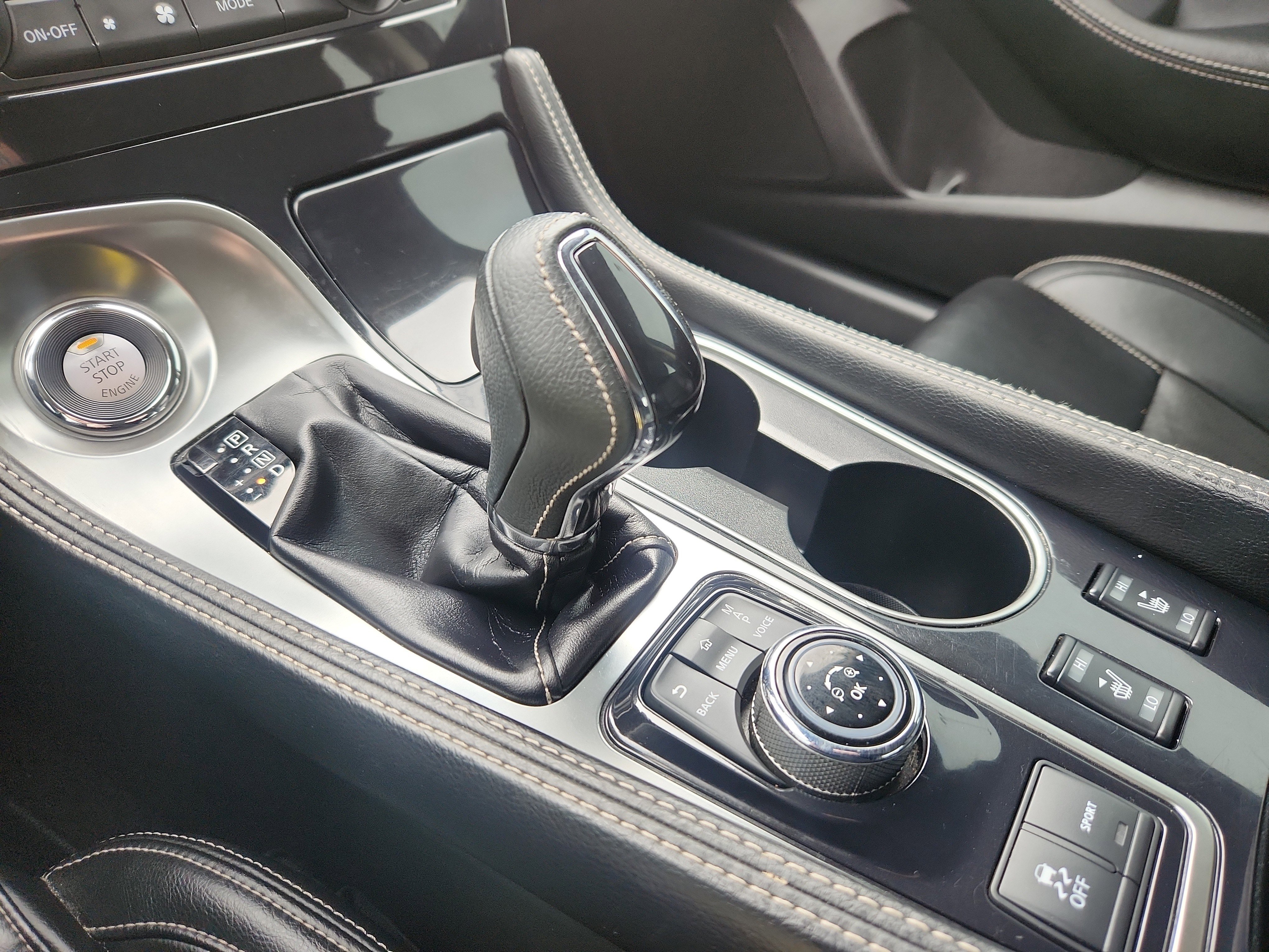 Used 2023 Nissan Maxima SV w/ Floor Mat Group FWD image 21