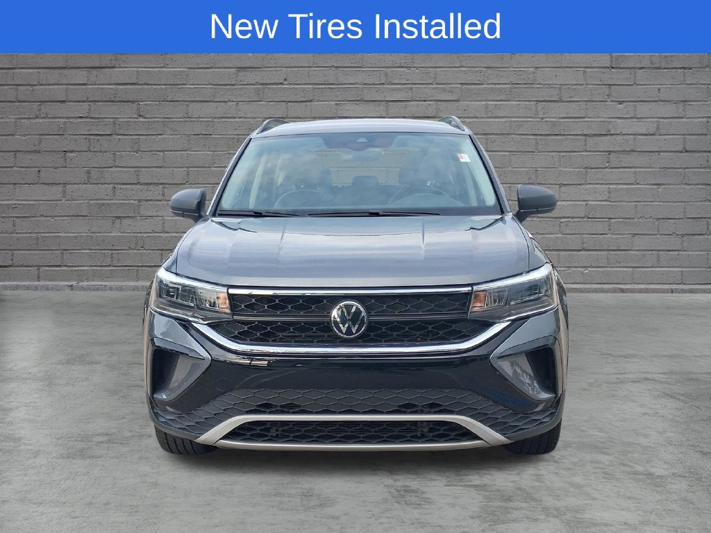 Used 2024 Volkswagen Taos S FWD image 2
