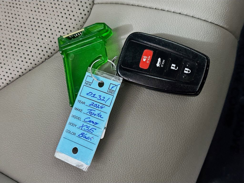 Used 2024 Toyota Camry XSE FWD image 35