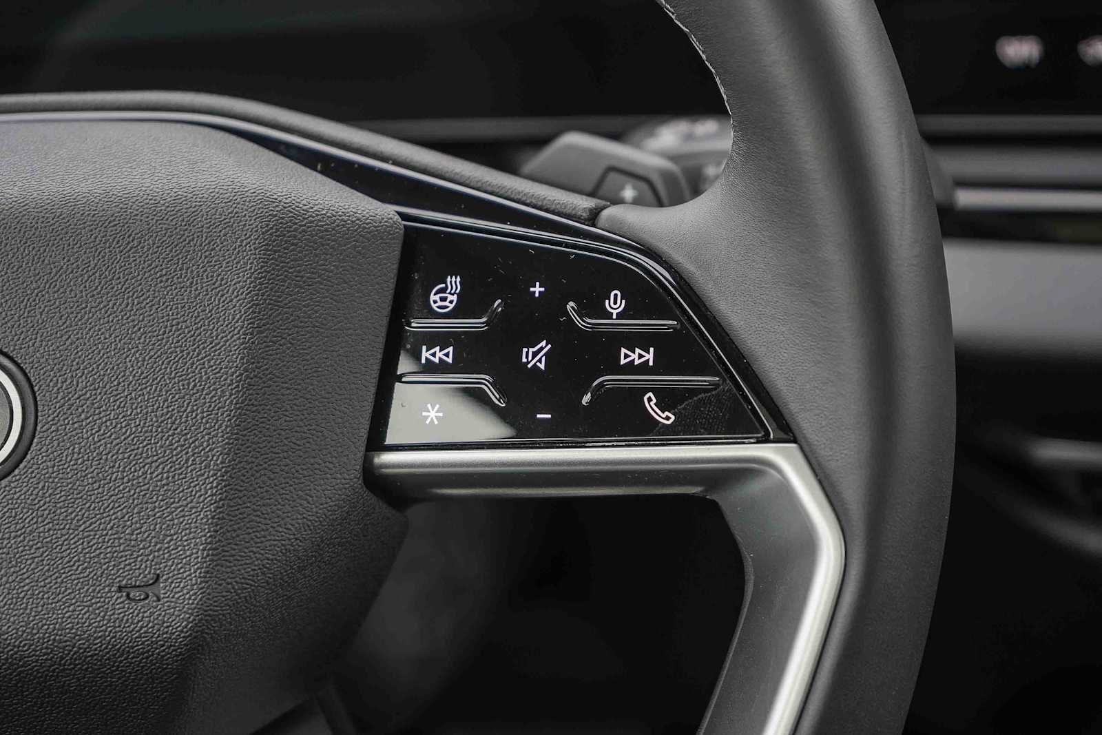 Used 2025 Audi A5 2.0T Premium Plus w/ Premium Plus image 11