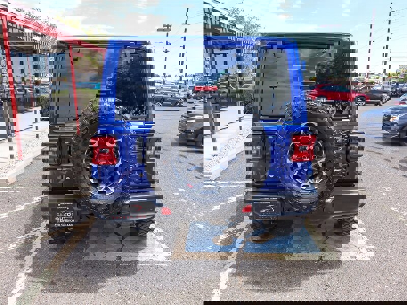 Used 2018 Jeep Wrangler Unlimited Sahara image 8