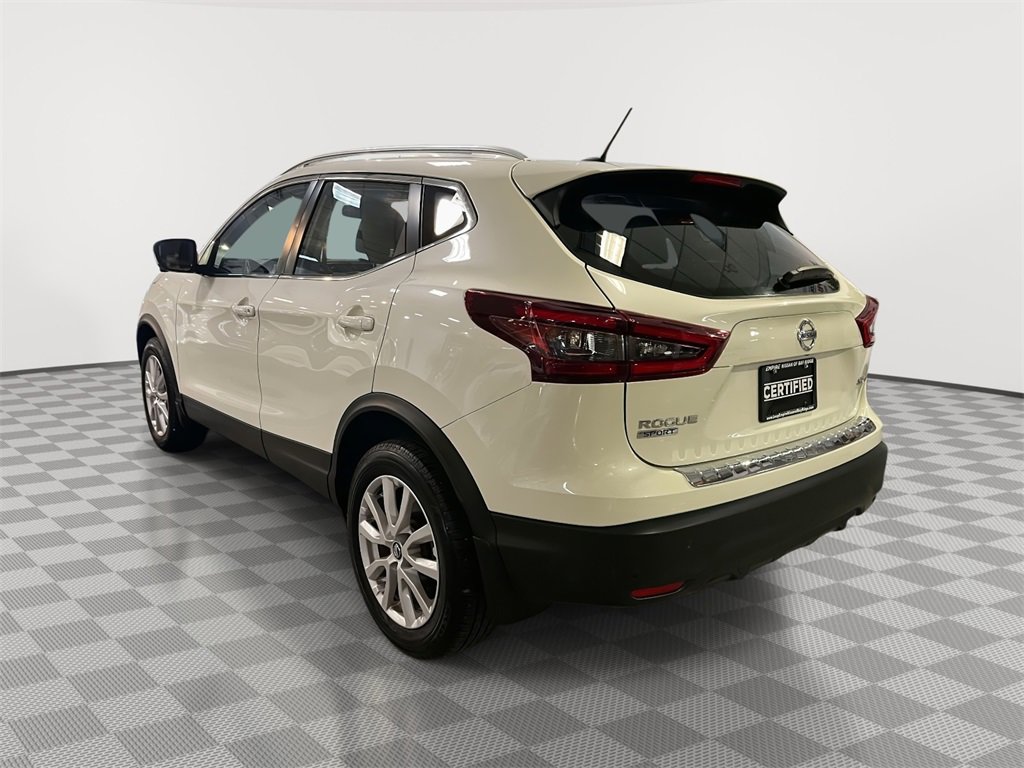 Used 2022 Nissan Rogue Sport SV w/ Technology Package image 5