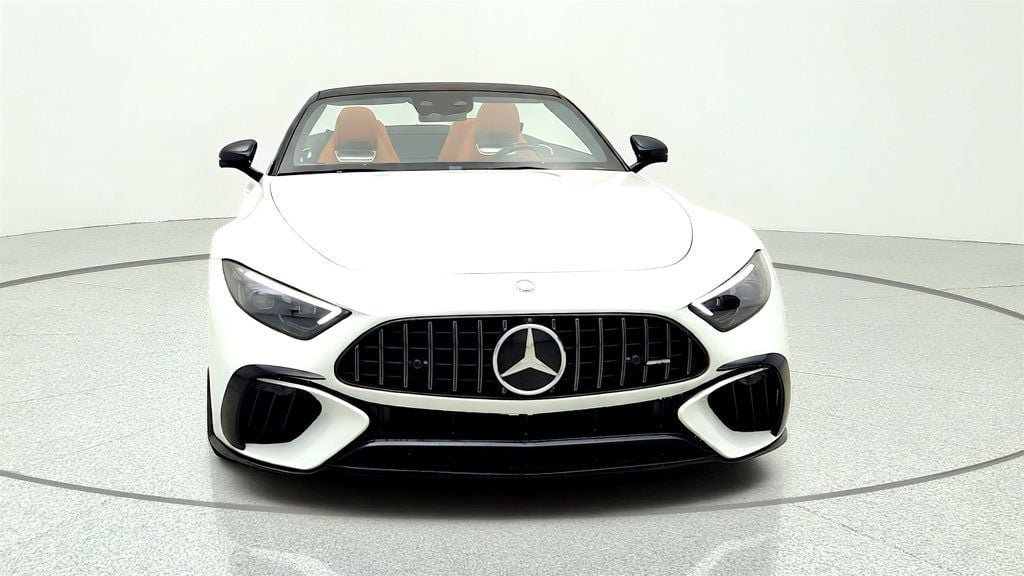 Used 2024 Mercedes-Benz SL 63 AMG 4MATIC image 2