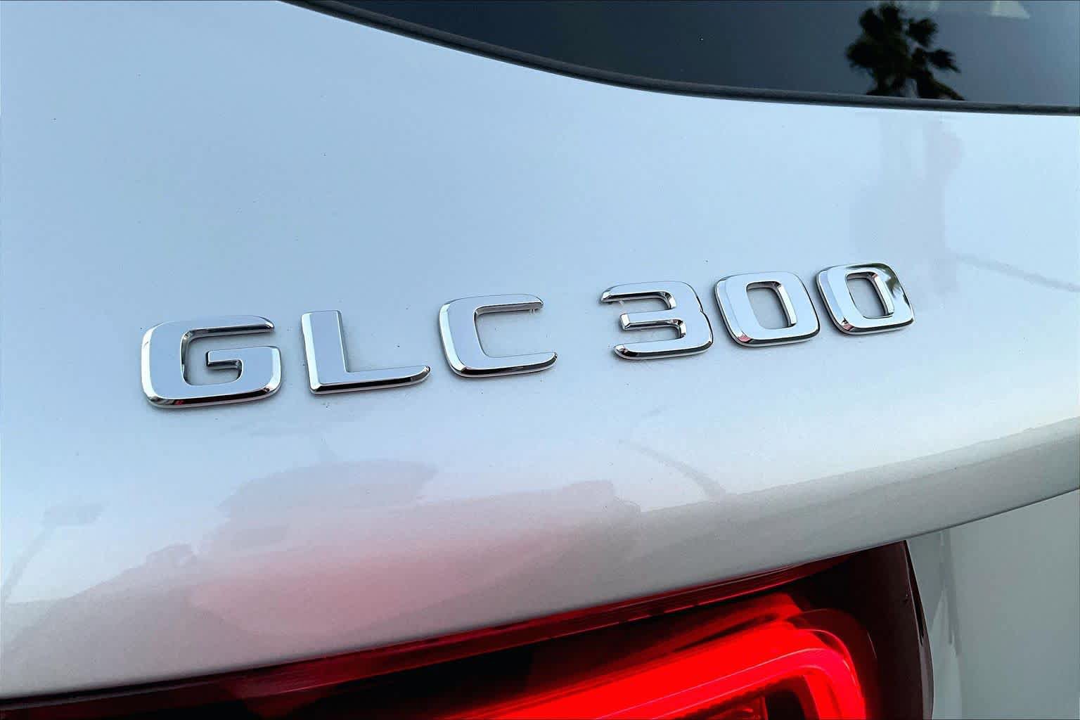 Used 2020 Mercedes-Benz GLC 300 4MATIC image 28