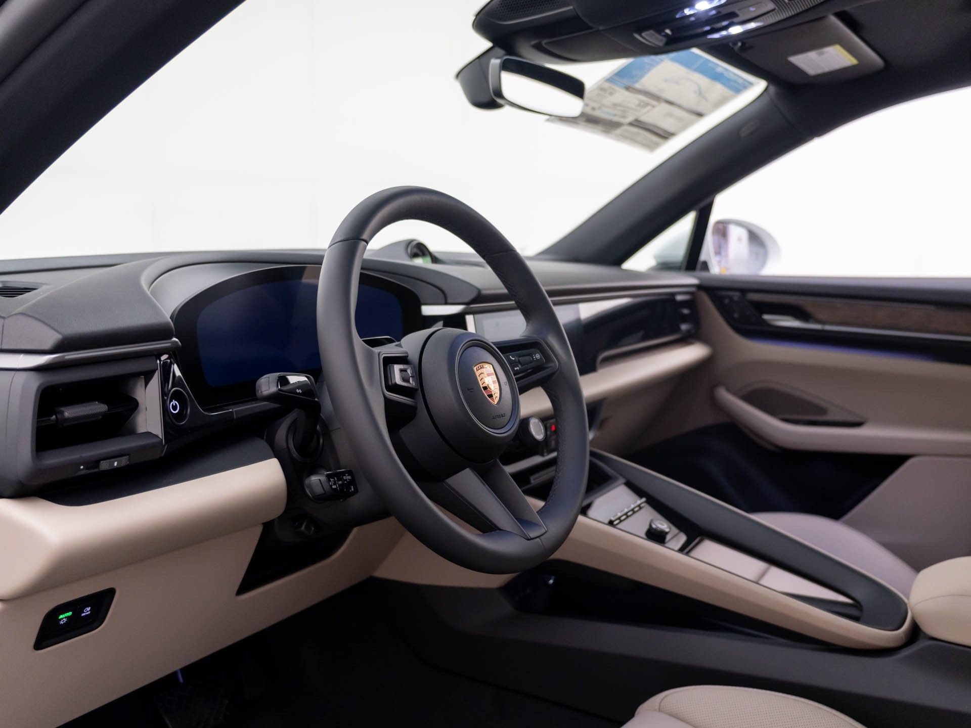 New 2026 Porsche Macan 4 Electric AWD/4WD image 4