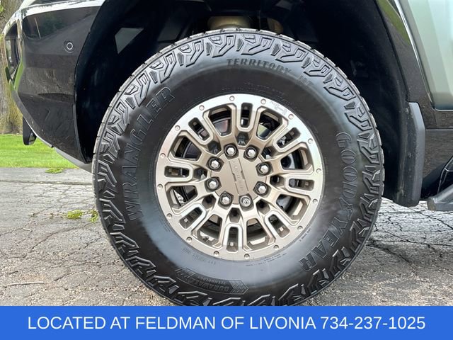 Used 2024 GMC Hummer EV 3X w/ Extreme Off-Road Package AWD/4WD image 31