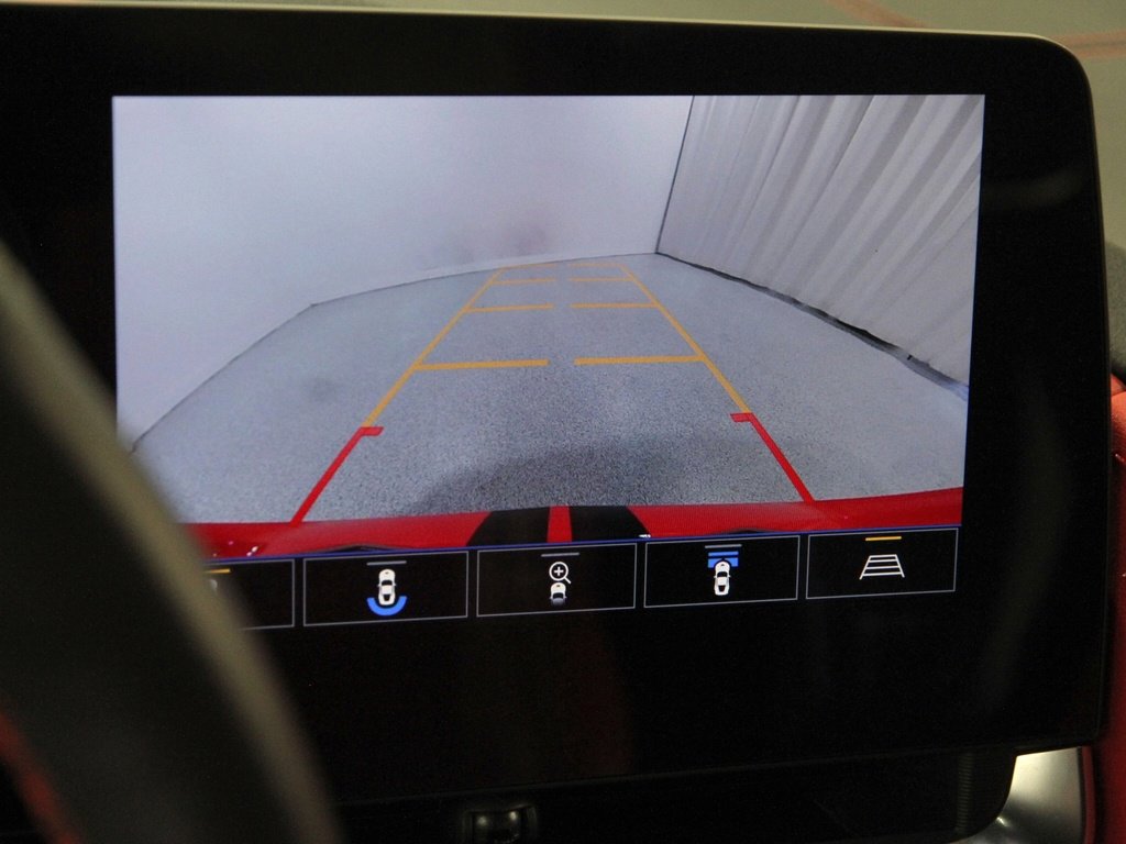 Used 2021 Chevrolet Corvette Stingray Preferred Cpe w/ Z51 Performance Package image 17