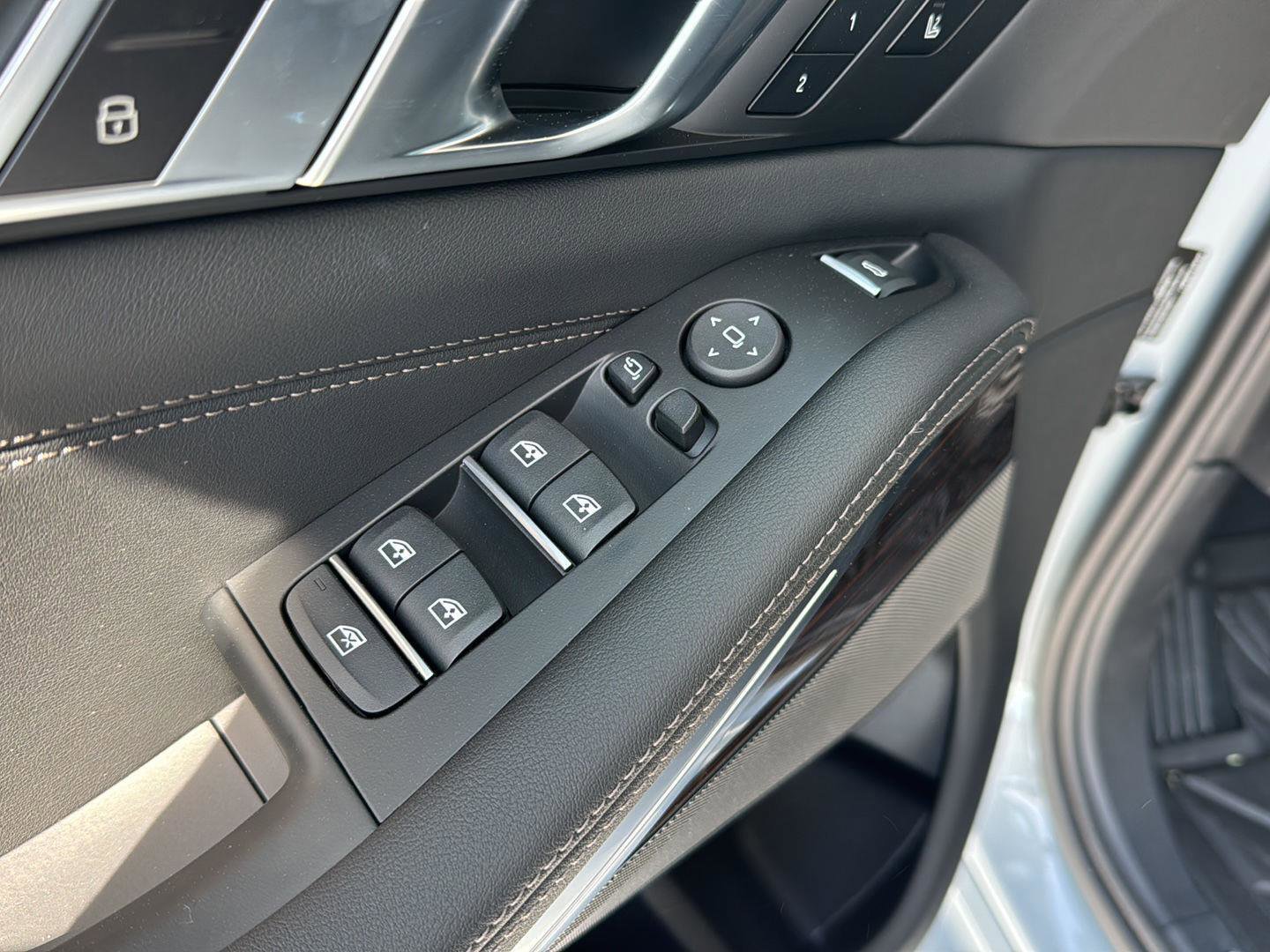 New 2026 BMW X5 sDrive40i image 28