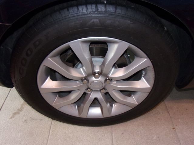 Used 2017 Land Rover Range Rover Sport HSE image 41