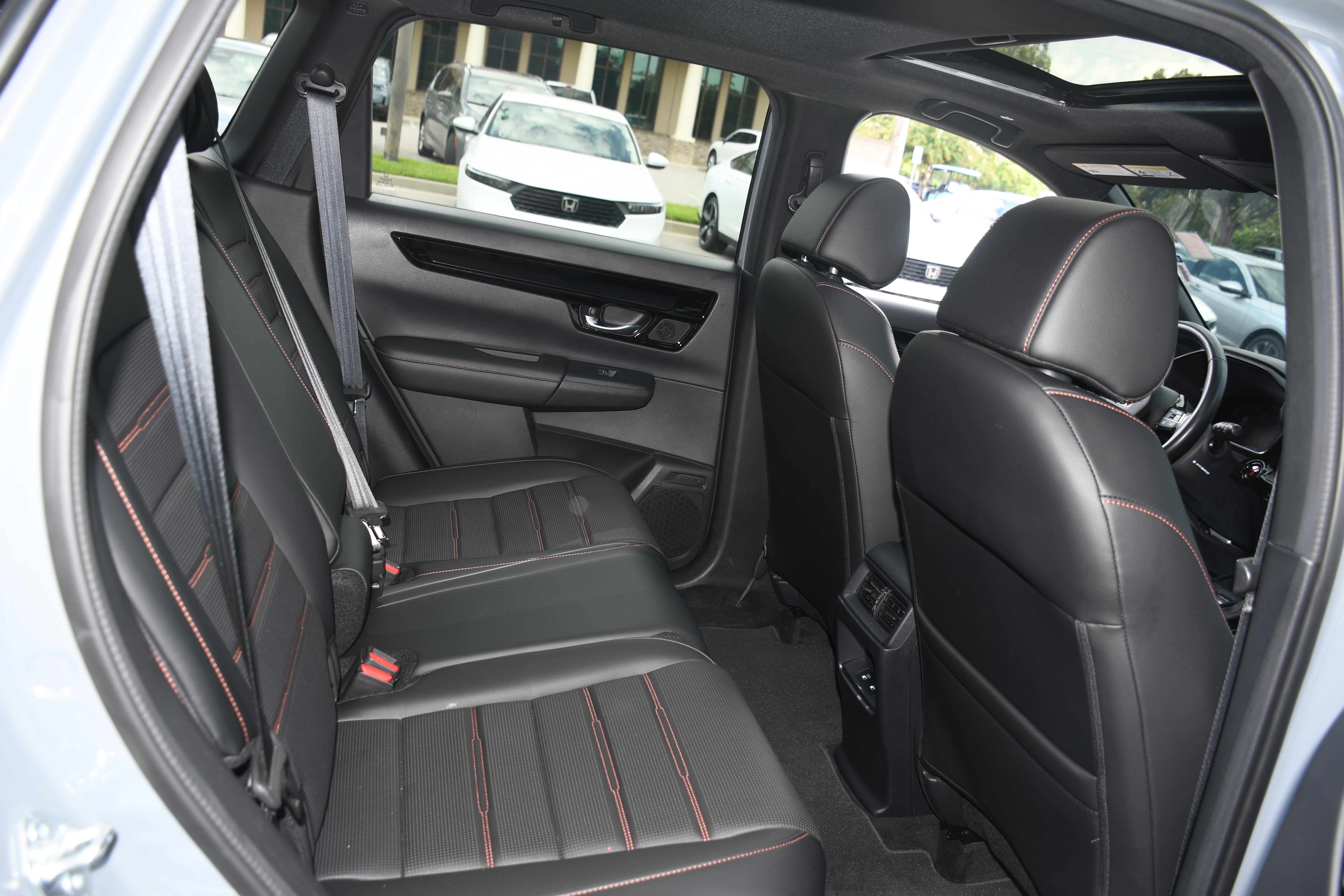 Used 2025 Honda CR-V Sport Touring image 29