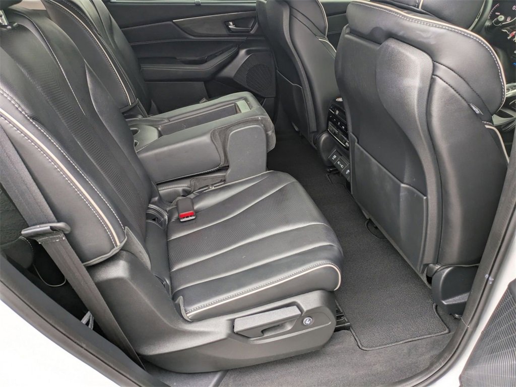 Used 2023 Acura MDX SH-AWD w/ Advance Package image 31