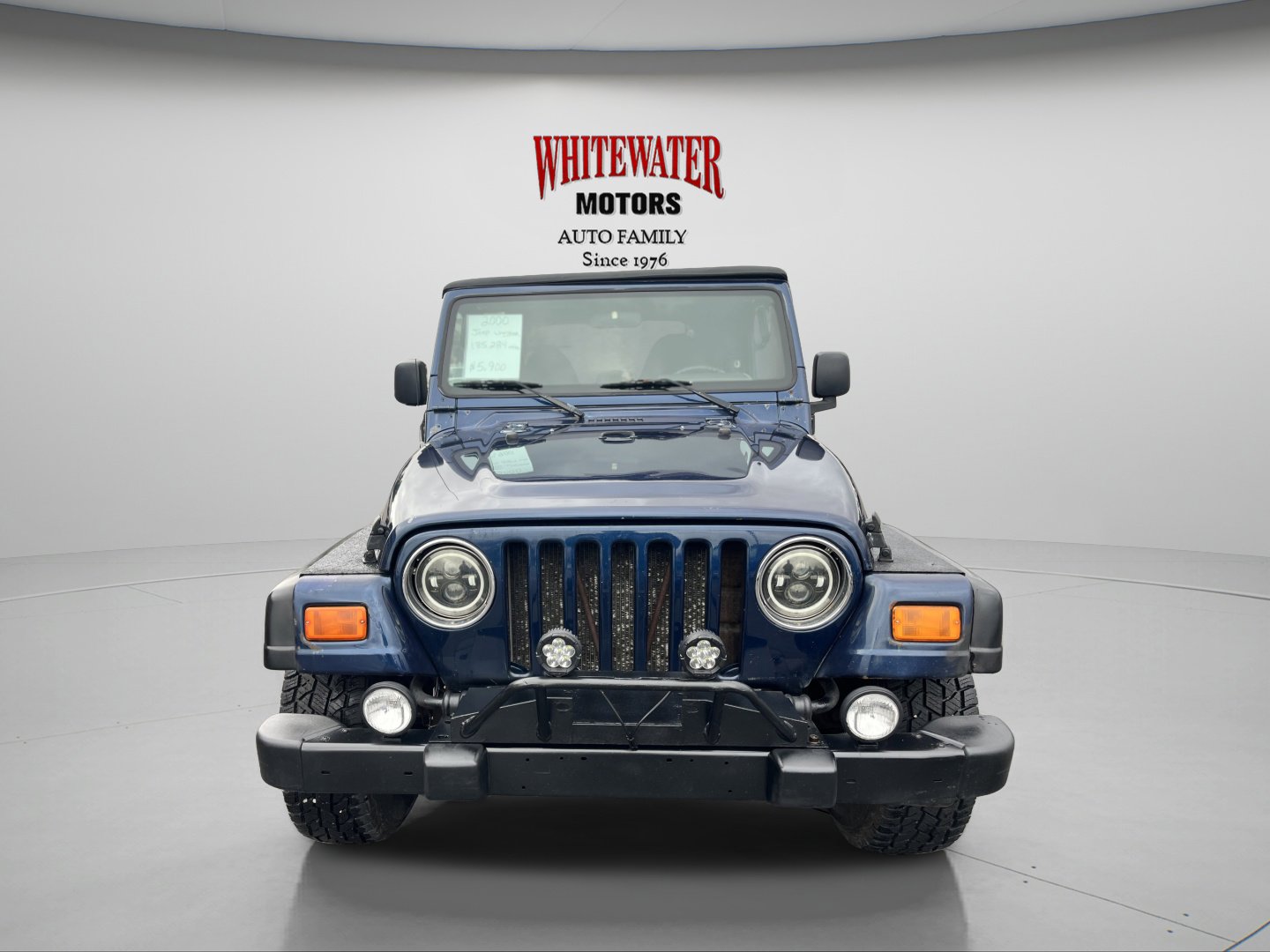 Used 2000 Jeep Wrangler SE image 2