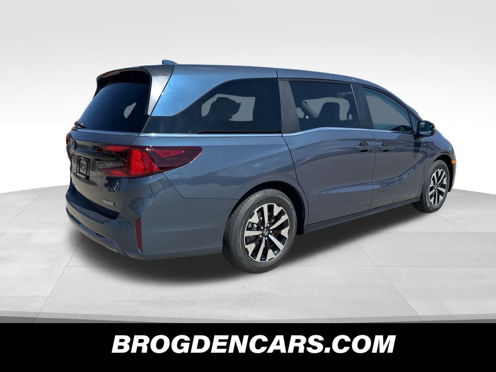 Used 2026 Honda Odyssey EX-L image 3