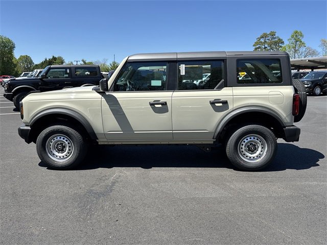 New 2025 Ford Bronco 4-Door image 5