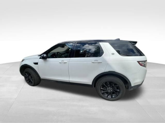 Used 2018 Land Rover Discovery Sport SE image 45
