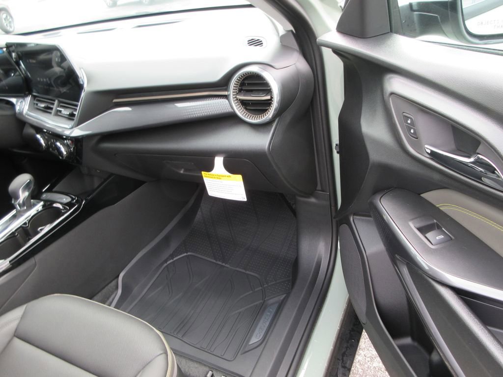 New 2026 Chevrolet Trax ACTIV FWD image 18