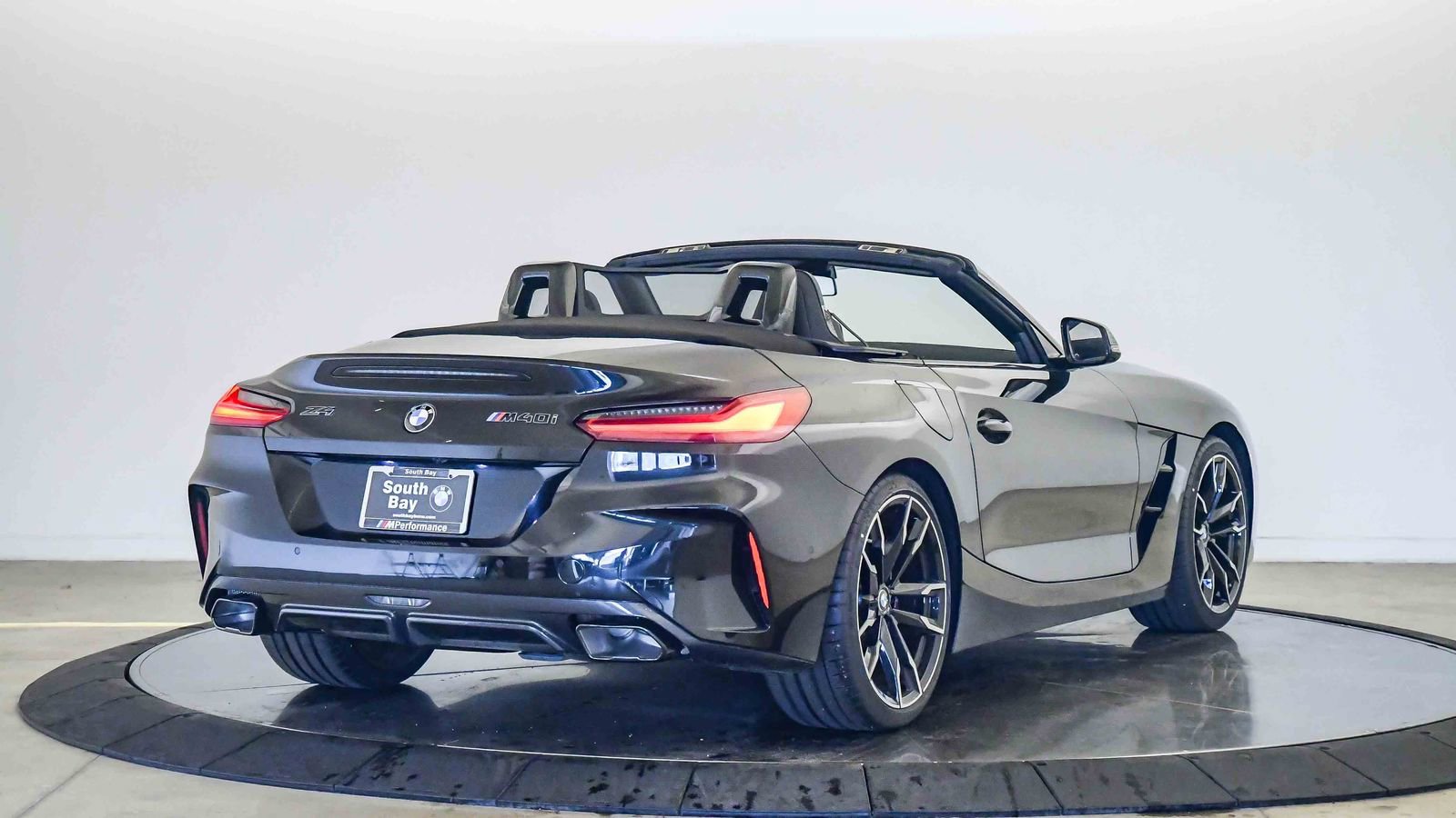 New 2026 BMW Z4 M40i w/ Premium Package image 31