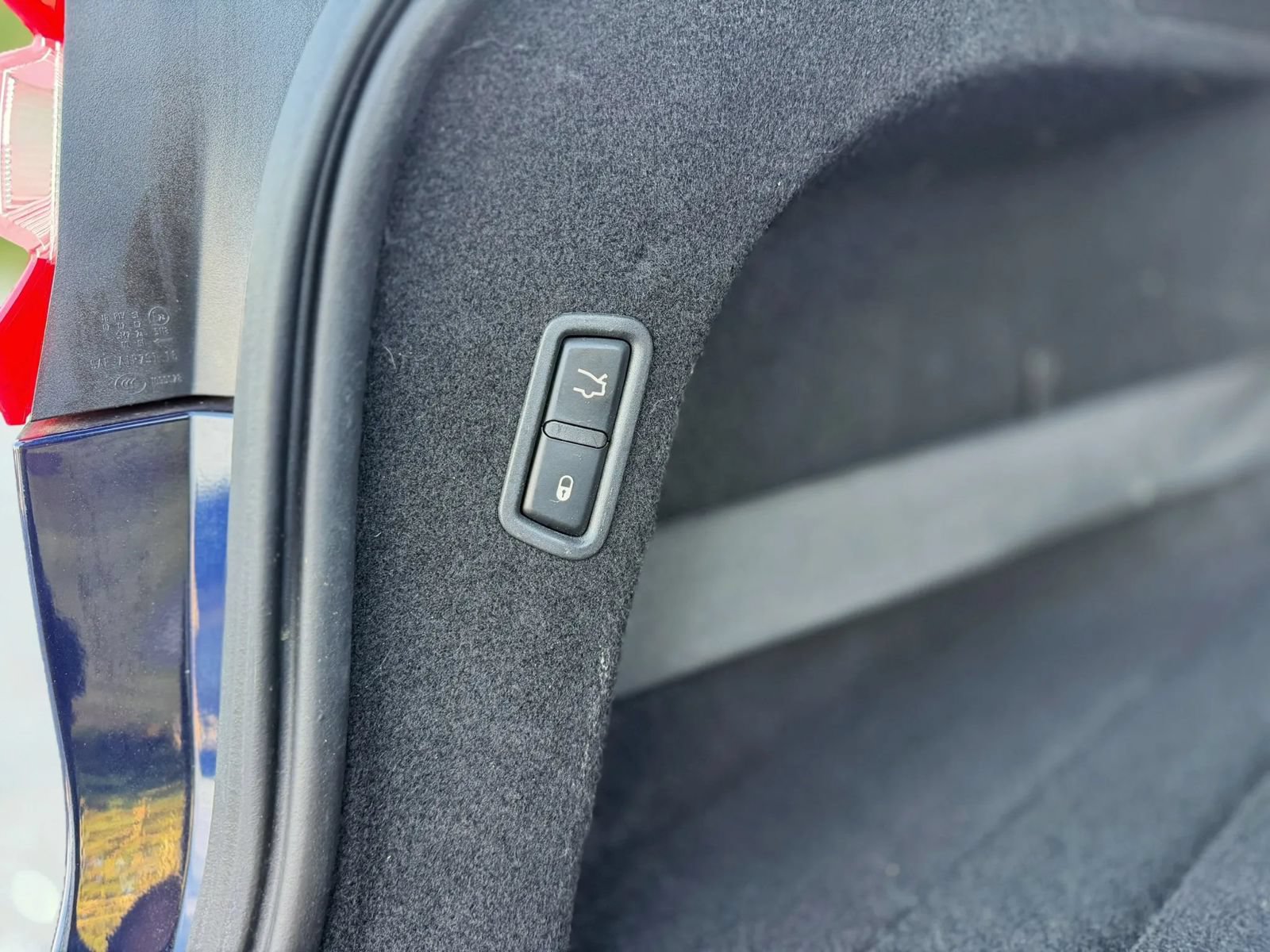 Used 2018 Maserati Levante GranLusso AWD/4WD image 91