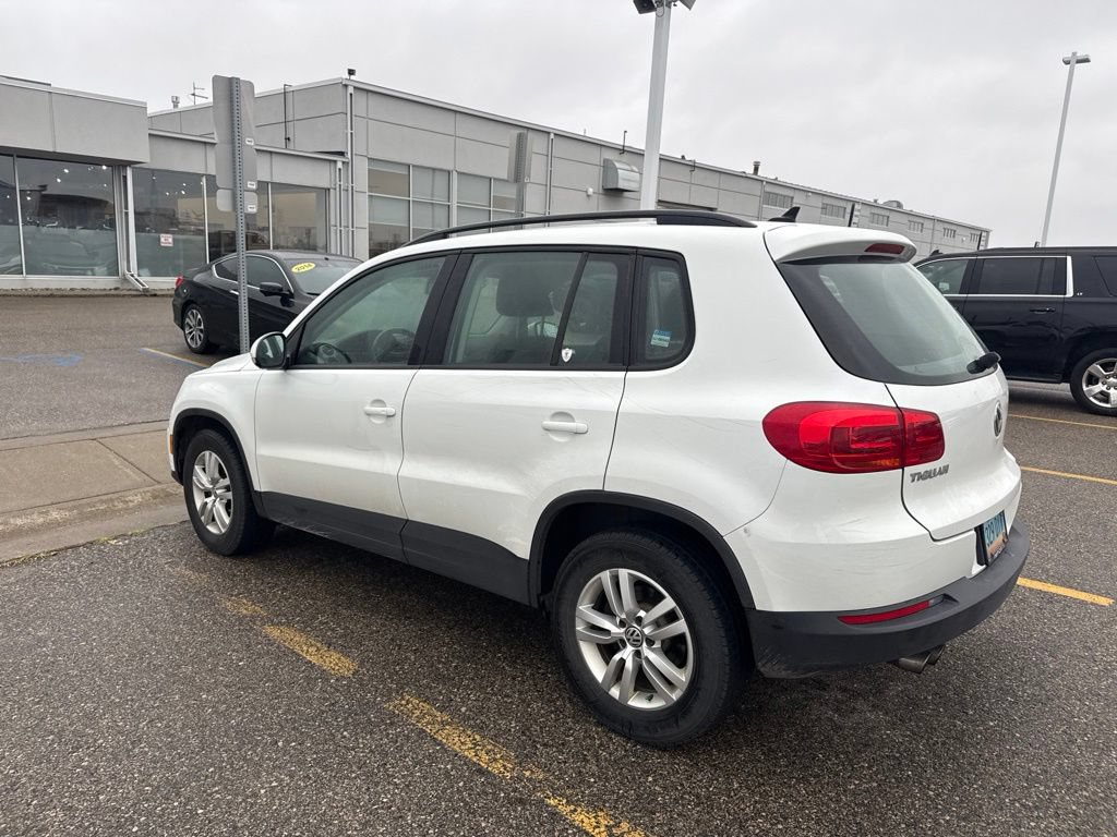 Used 2017 Volkswagen Tiguan S AWD/4WD image 5