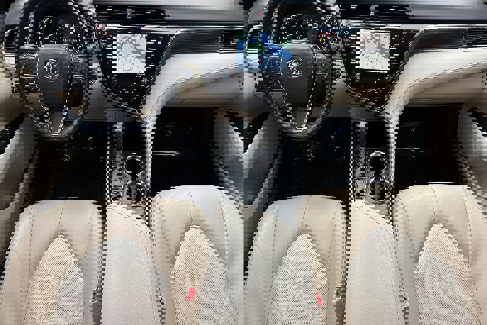 Used 2018 Toyota Camry XLE w/ Driver Assist Package image 3