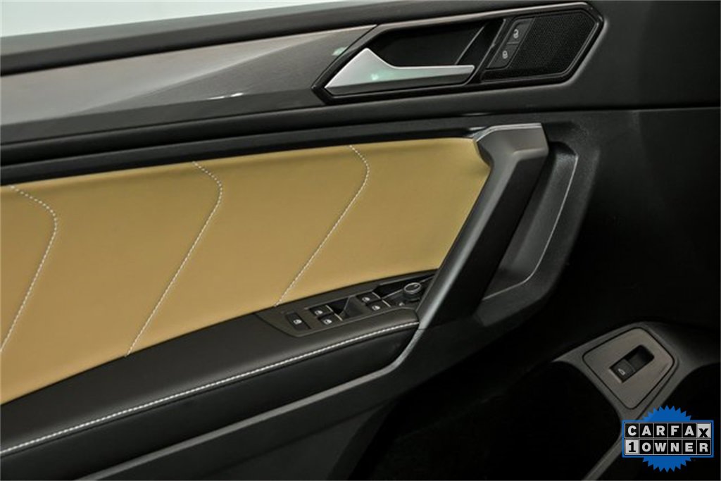 Used 2022 Volkswagen Tiguan SE w/ Panoramic Sunroof Package image 8