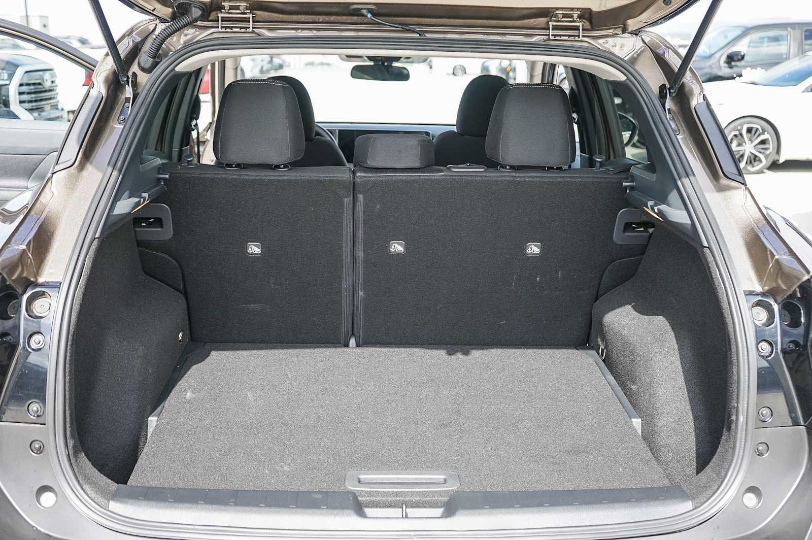 Used 2026 Nissan Kicks SV w/ Charging Package FWD image 25