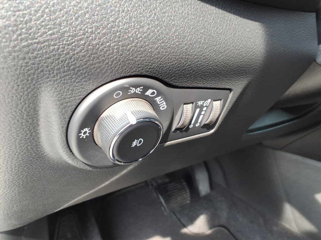 New 2026 Jeep Compass Latitude AWD/4WD image 22