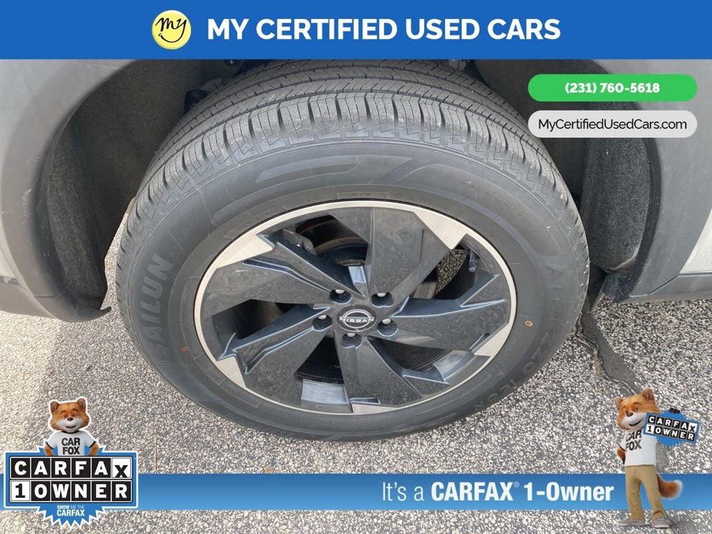 Used 2025 Nissan Rogue SV image 15