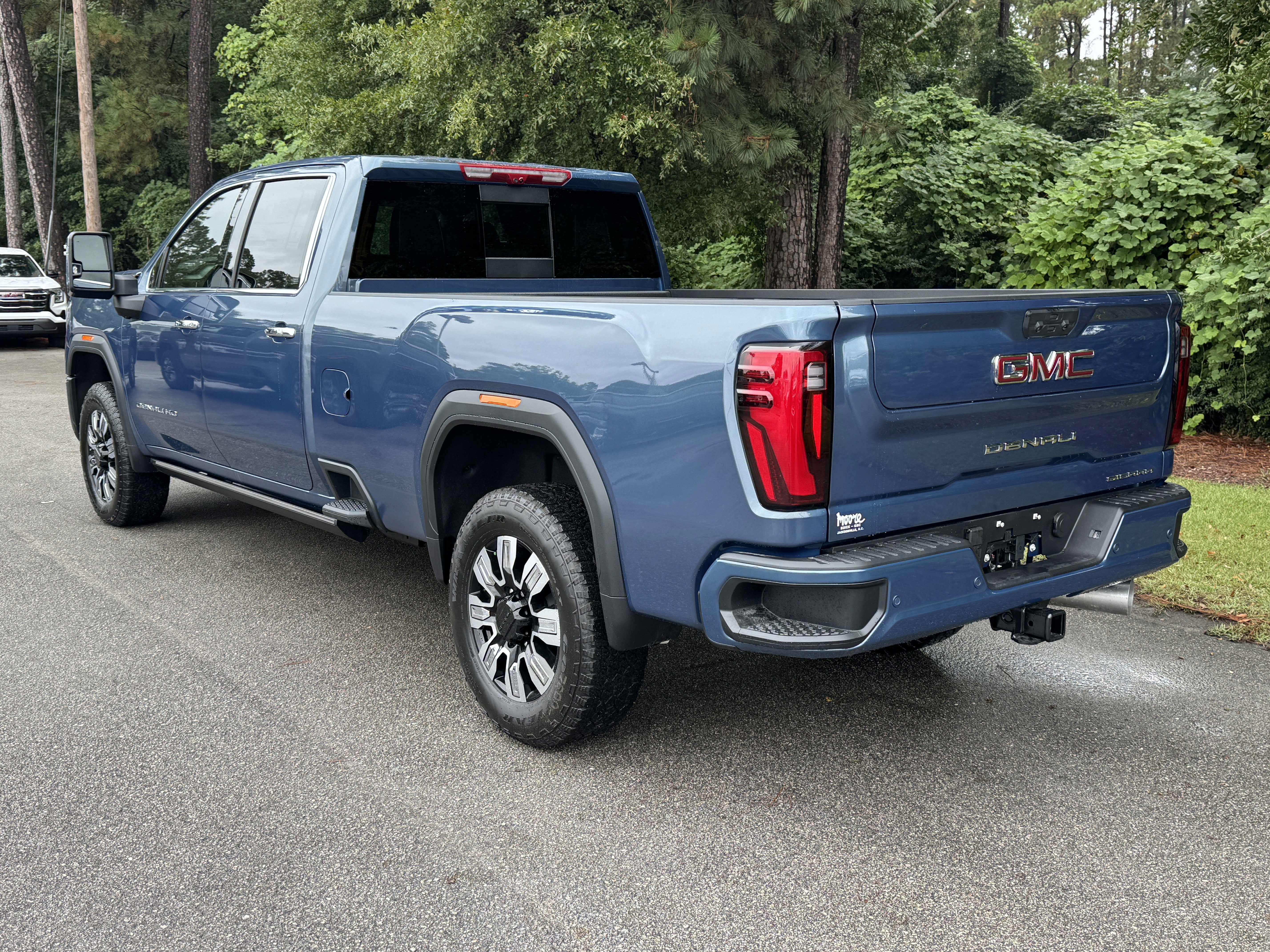 New 2026 GMC Sierra 2500 Denali w/ Denali Reserve Package image 13